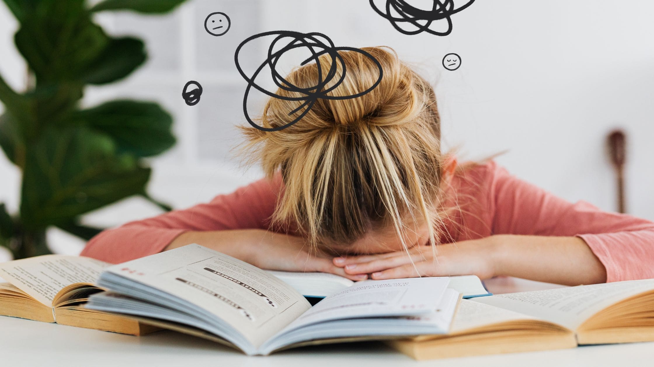 Fatigue et règles : Pourquoi est-on épuisée pendant les menstruations ?