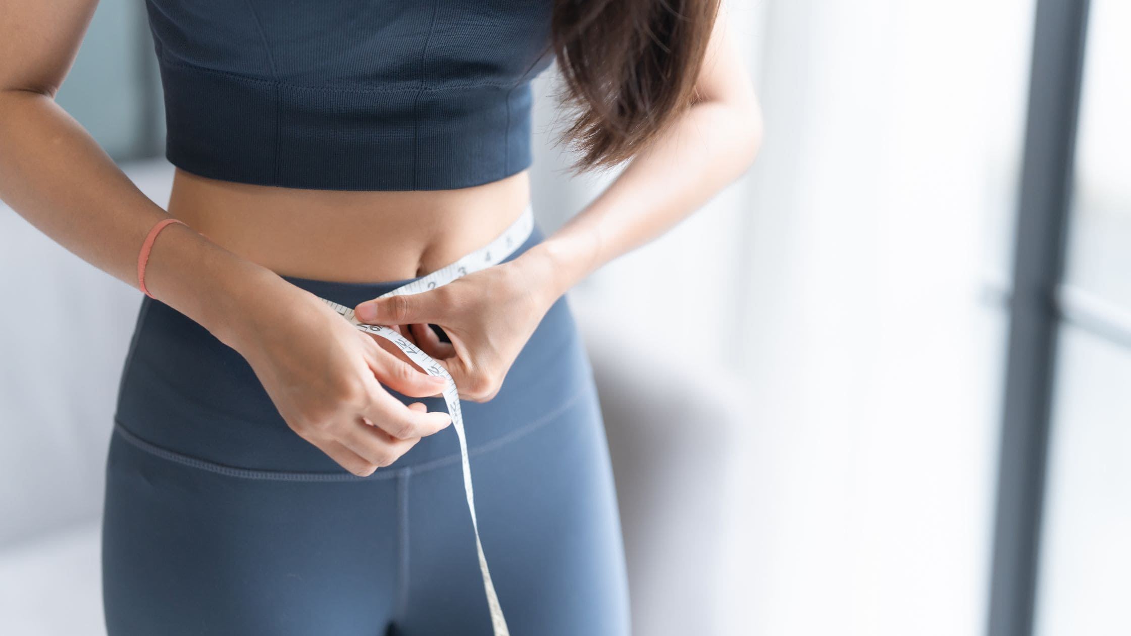 Perte de poids féminine : Pourquoi vos hormones bloquent la combustion des graisses